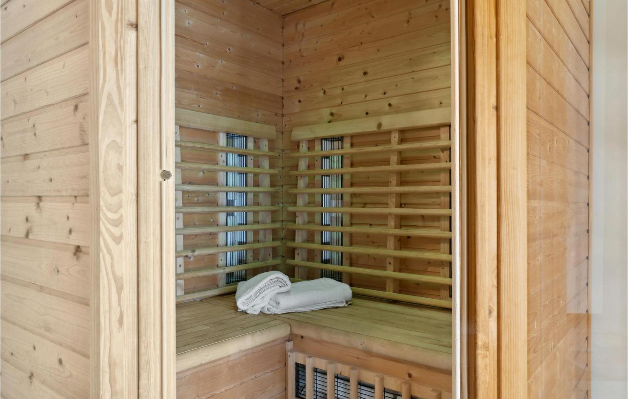 Amazing Home In Askeby With Sauna Eksteriør bilde